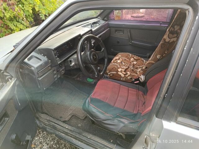 Сірий ВАЗ 21099, об'ємом двигуна 1.5 л та пробігом 275 тис. км за 1314 $, фото 6 на Automoto.ua