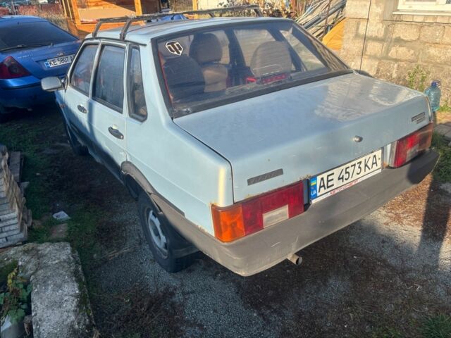 Серый ВАЗ 21099, объемом двигателя 1.5 л и пробегом 325 тыс. км за 750 $, фото 1 на Automoto.ua