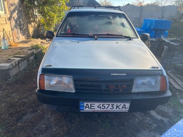 Серый ВАЗ 21099, объемом двигателя 1.5 л и пробегом 325 тыс. км за 750 $, фото 3 на Automoto.ua