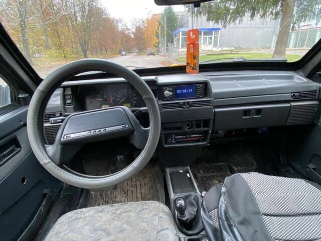 Серый ВАЗ 21099, объемом двигателя 1.5 л и пробегом 400 тыс. км за 1500 $, фото 5 на Automoto.ua