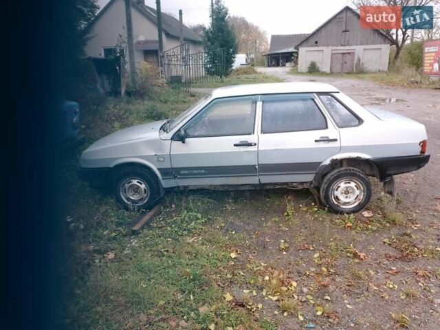 Сірий ВАЗ 21099, об'ємом двигуна 1.3 л та пробігом 250 тис. км за 401 $, фото 4 на Automoto.ua
