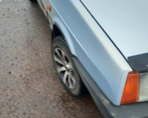 Серый ВАЗ 21099, объемом двигателя 1.5 л и пробегом 250 тыс. км за 2100 $, фото 10 на Automoto.ua