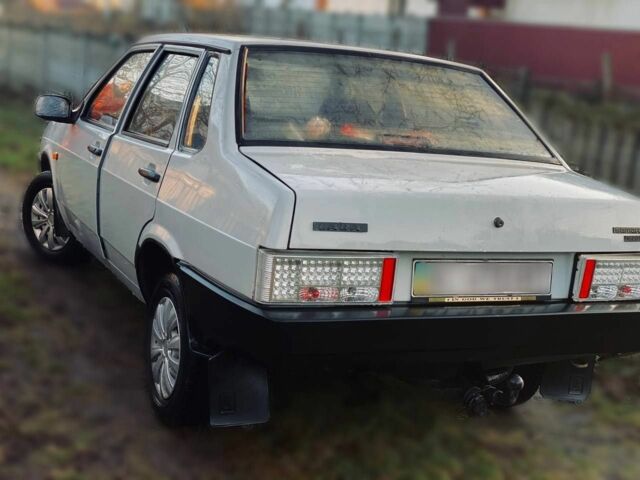 Серый ВАЗ 21099, объемом двигателя 1.5 л и пробегом 200 тыс. км за 2000 $, фото 8 на Automoto.ua