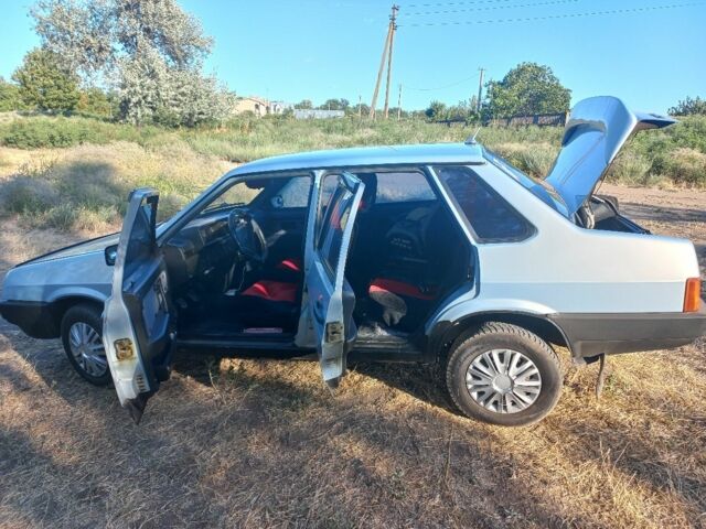 Сірий ВАЗ 21099, об'ємом двигуна 1.5 л та пробігом 160 тис. км за 2100 $, фото 6 на Automoto.ua