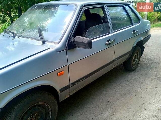 Серый ВАЗ 21099, объемом двигателя 1.5 л и пробегом 10 тыс. км за 550 $, фото 4 на Automoto.ua