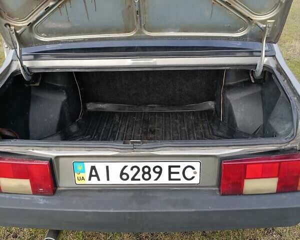 Серый ВАЗ 21099, объемом двигателя 1.5 л и пробегом 275 тыс. км за 1750 $, фото 5 на Automoto.ua
