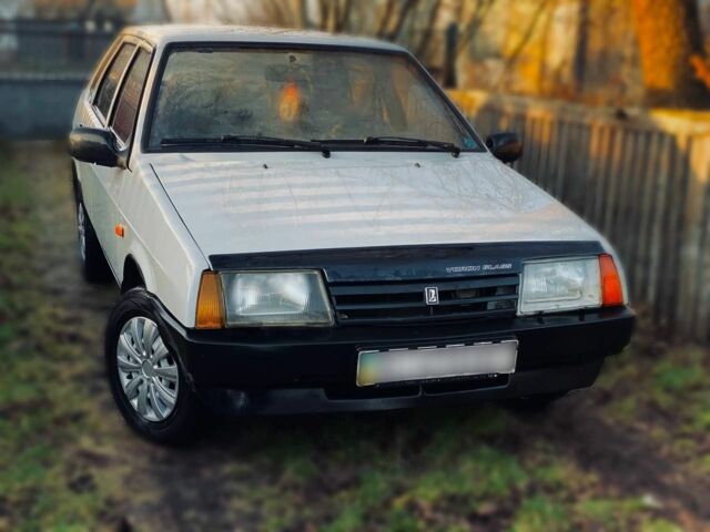 Серый ВАЗ 21099, объемом двигателя 1.5 л и пробегом 200 тыс. км за 2000 $, фото 13 на Automoto.ua