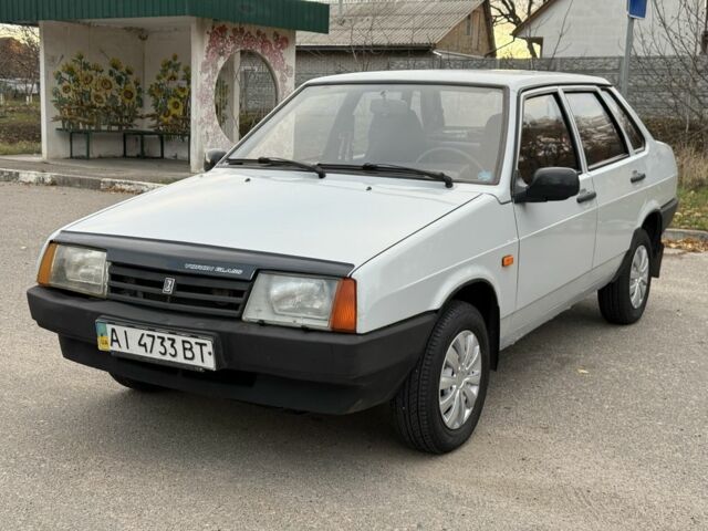 Серый ВАЗ 21099, объемом двигателя 1.5 л и пробегом 1 тыс. км за 1599 $, фото 2 на Automoto.ua