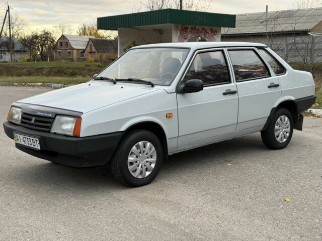 Серый ВАЗ 21099, объемом двигателя 1.5 л и пробегом 1 тыс. км за 1599 $, фото 3 на Automoto.ua