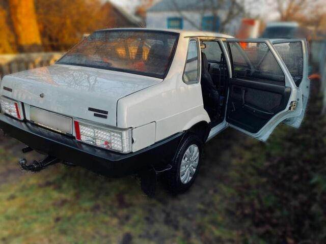 Серый ВАЗ 21099, объемом двигателя 1.5 л и пробегом 200 тыс. км за 2000 $, фото 10 на Automoto.ua