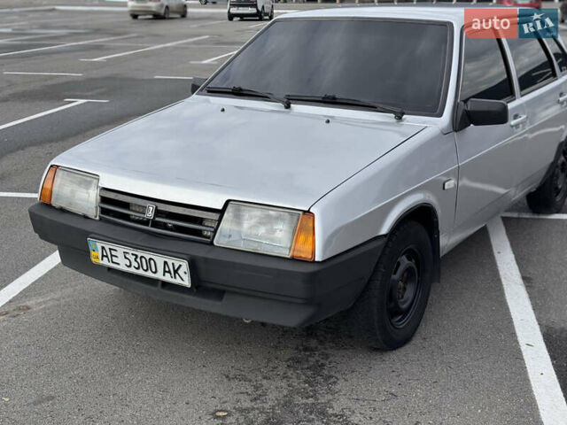 ВАЗ 21099 2005 в Днепре (Днепропетровске) на Automoto.ua Серый ВАЗ 21099, объемом двигателя 1.6 л и пробегом 140 тыс. км за 2500 $, фото 2 на Automoto.ua