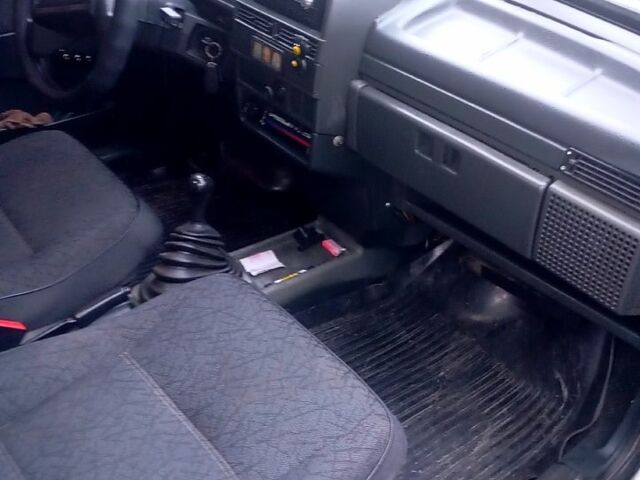 Серый ВАЗ 21099, объемом двигателя 1.5 л и пробегом 196 тыс. км за 2100 $, фото 3 на Automoto.ua