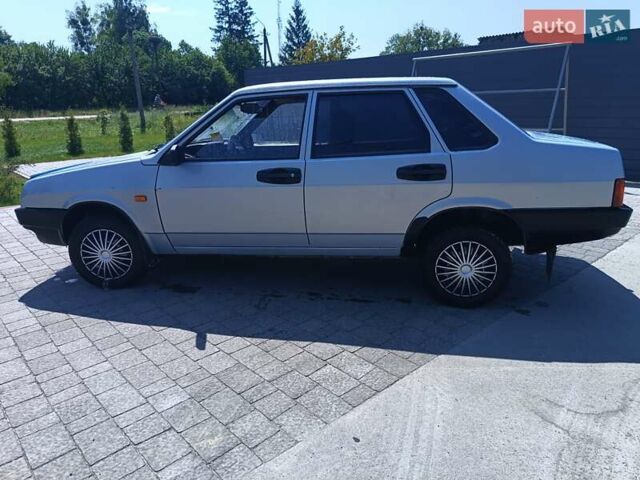 Сірий ВАЗ 21099, об'ємом двигуна 1.5 л та пробігом 191 тис. км за 1800 $, фото 2 на Automoto.ua