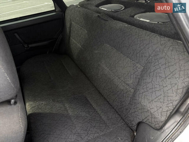 ВАЗ 21099 2005 в Днепре (Днепропетровске) на Automoto.ua Серый ВАЗ 21099, объемом двигателя 1.6 л и пробегом 140 тыс. км за 2500 $, фото 23 на Automoto.ua