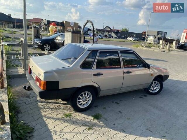 Серый ВАЗ 21099, объемом двигателя 1.5 л и пробегом 140 тыс. км за 1900 $, фото 4 на Automoto.ua
