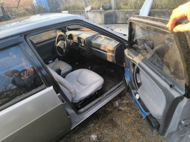 Серый ВАЗ 21099, объемом двигателя 1.5 л и пробегом 200 тыс. км за 1300 $, фото 4 на Automoto.ua