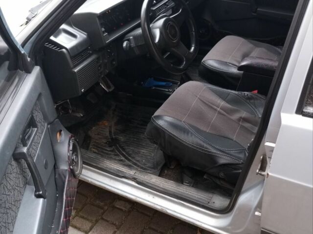 Серый ВАЗ 21099, объемом двигателя 1.5 л и пробегом 300 тыс. км за 600 $, фото 9 на Automoto.ua