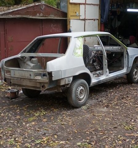 ВАЗ 21099 2005 в Черновцах на Automoto.ua Серый ВАЗ 21099, объемом двигателя 1.5 л и пробегом 50 тыс. км за 1550 $, фото 10 на Automoto.ua