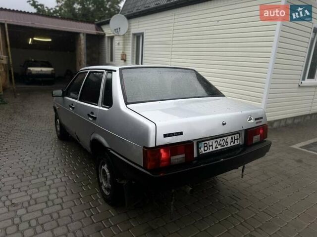 Серый ВАЗ 21099, объемом двигателя 1.5 л и пробегом 208 тыс. км за 750 $, фото 4 на Automoto.ua