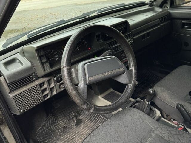 ВАЗ 21099 2005 в Запорожье на Automoto.ua Серый ВАЗ 21099, объемом двигателя 1.5 л и пробегом 173 тыс. км за 1650 $, фото 4 на Automoto.ua