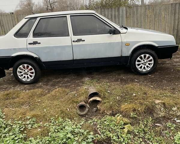 Серый ВАЗ 21099, объемом двигателя 1.5 л и пробегом 1000 тыс. км за 1650 $, фото 6 на Automoto.ua