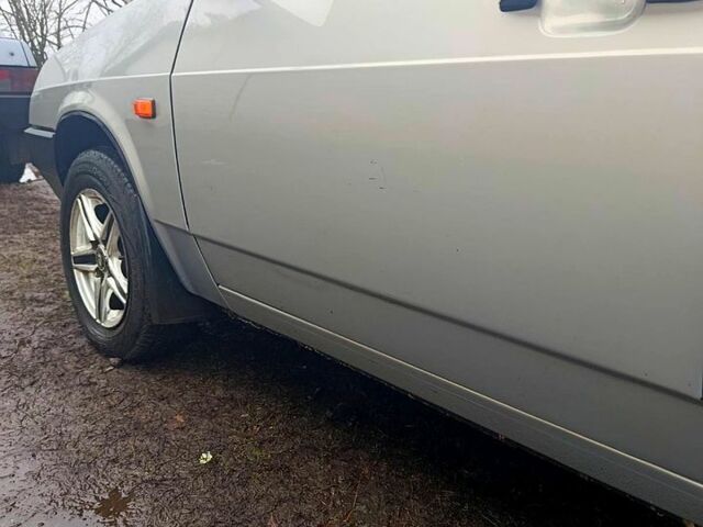 Сірий ВАЗ 21099, об'ємом двигуна 1.5 л та пробігом 155 тис. км за 1150 $, фото 6 на Automoto.ua