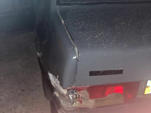 Сірий ВАЗ 21099, об'ємом двигуна 1.5 л та пробігом 200 тис. км за 599 $, фото 3 на Automoto.ua