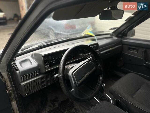 Серый ВАЗ 21099, объемом двигателя 1.5 л и пробегом 208 тыс. км за 750 $, фото 5 на Automoto.ua