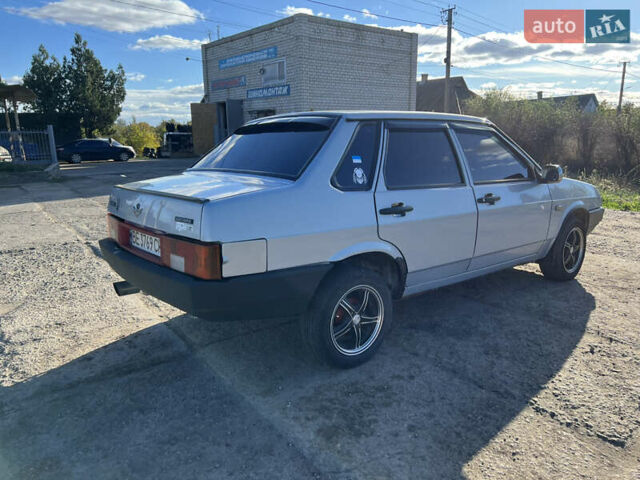 Серый ВАЗ 21099, объемом двигателя 1.5 л и пробегом 257 тыс. км за 1900 $, фото 3 на Automoto.ua