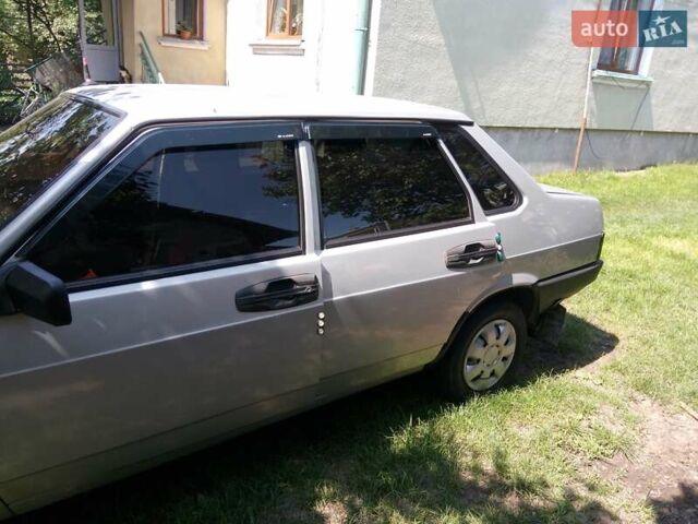 Серый ВАЗ 21099, объемом двигателя 1.5 л и пробегом 191 тыс. км за 1999 $, фото 3 на Automoto.ua