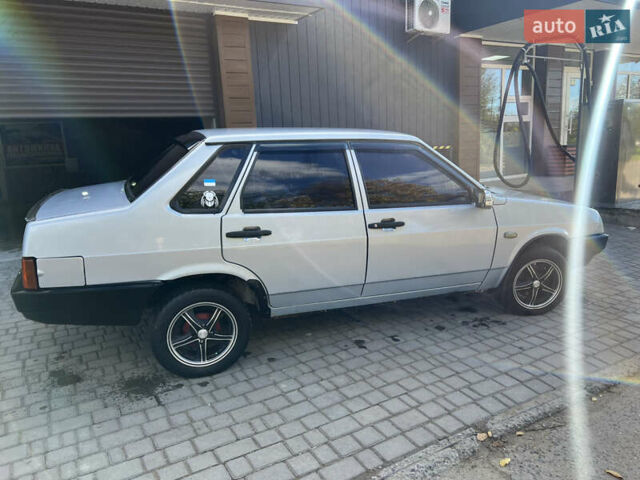 Серый ВАЗ 21099, объемом двигателя 1.5 л и пробегом 257 тыс. км за 1900 $, фото 1 на Automoto.ua