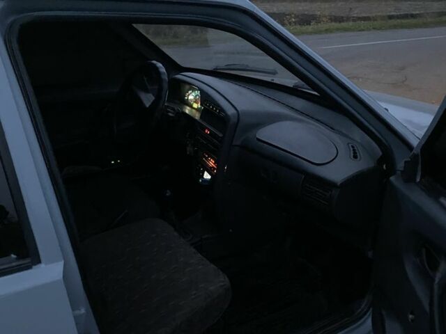 Сірий ВАЗ 21099, об'ємом двигуна 1.5 л та пробігом 180 тис. км за 2000 $, фото 6 на Automoto.ua