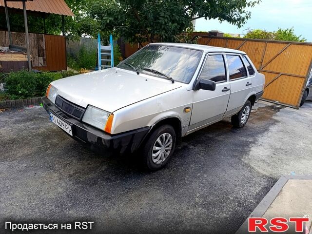 Серый ВАЗ 21099, объемом двигателя 1.5 л и пробегом 235 тыс. км за 900 $, фото 1 на Automoto.ua