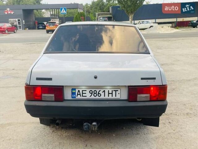 Серый ВАЗ 21099, объемом двигателя 1.5 л и пробегом 240 тыс. км за 950 $, фото 3 на Automoto.ua