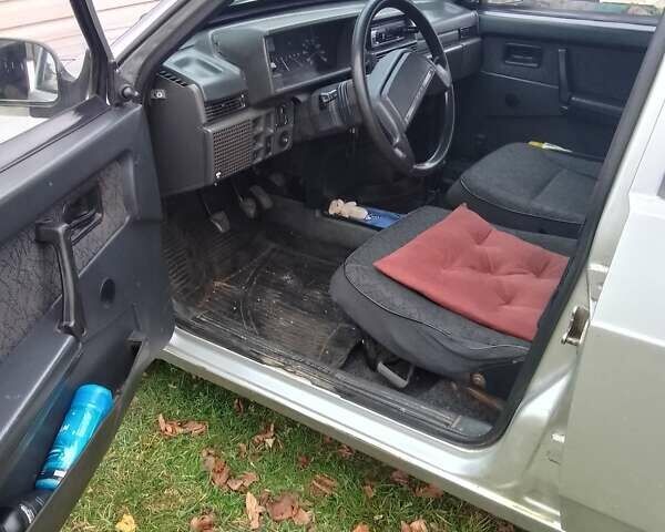 Серый ВАЗ 21099, объемом двигателя 1.5 л и пробегом 130 тыс. км за 1500 $, фото 10 на Automoto.ua