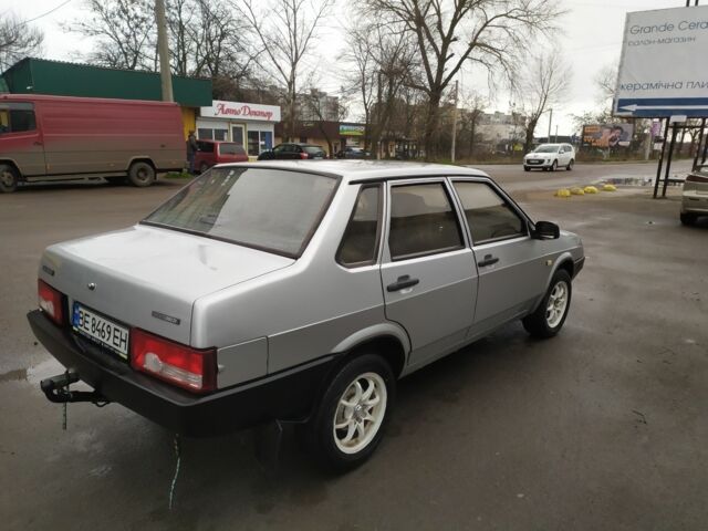 Серый ВАЗ 21099, объемом двигателя 1.5 л и пробегом 220 тыс. км за 2000 $, фото 5 на Automoto.ua