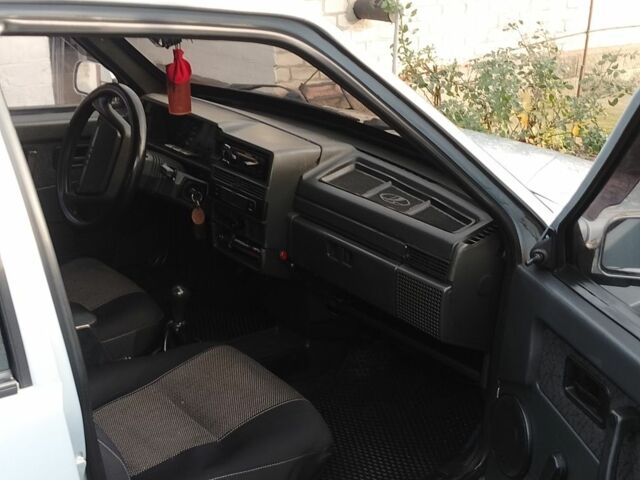 Серый ВАЗ 21099, объемом двигателя 1.5 л и пробегом 217 тыс. км за 1800 $, фото 1 на Automoto.ua