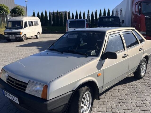 Серый ВАЗ 21099, объемом двигателя 1.5 л и пробегом 200 тыс. км за 1550 $, фото 5 на Automoto.ua