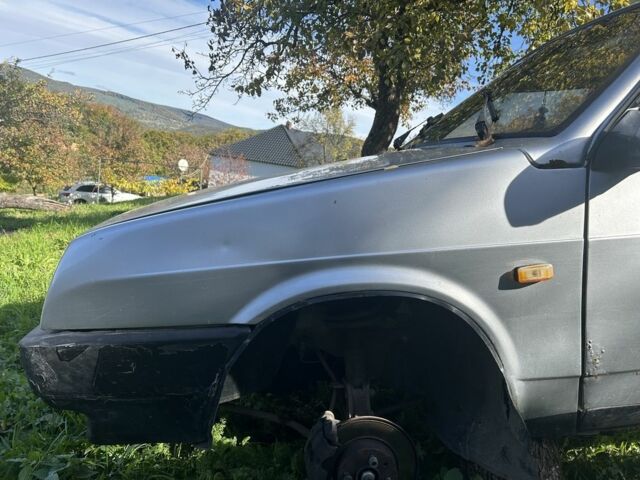 Серый ВАЗ 21099, объемом двигателя 1.5 л и пробегом 200 тыс. км за 240 $, фото 2 на Automoto.ua