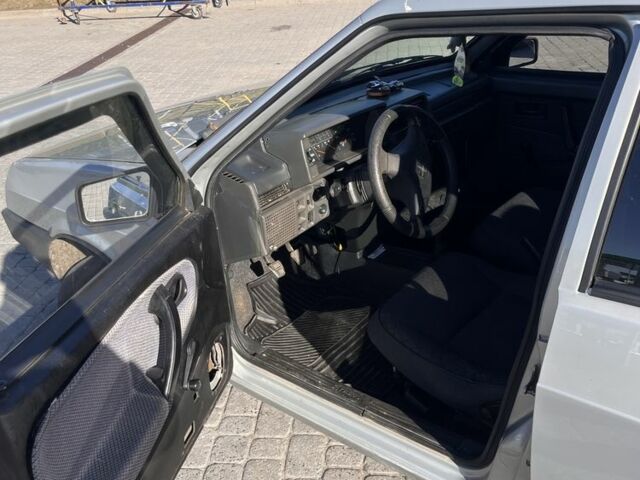 Серый ВАЗ 21099, объемом двигателя 1.5 л и пробегом 200 тыс. км за 1550 $, фото 7 на Automoto.ua