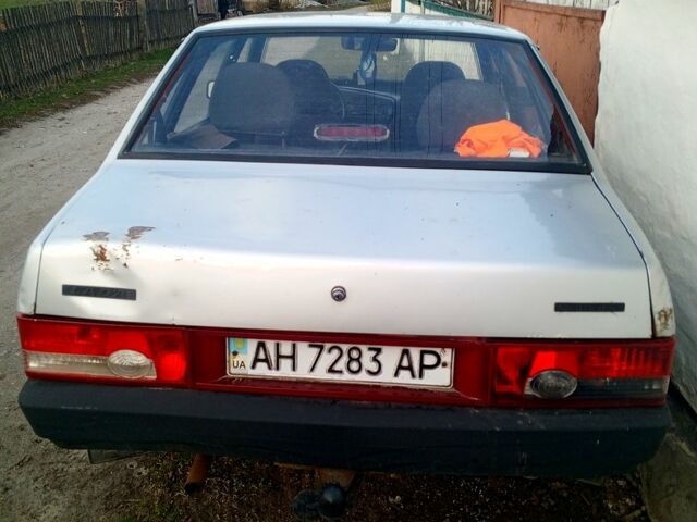Серый ВАЗ 21099, объемом двигателя 1.5 л и пробегом 350 тыс. км за 1000 $, фото 4 на Automoto.ua