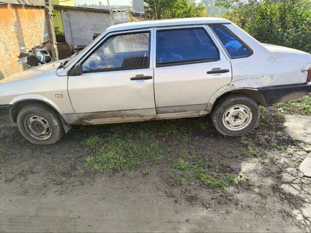 Сірий ВАЗ 21099, об'ємом двигуна 1.5 л та пробігом 264 тис. км за 1000 $, фото 3 на Automoto.ua