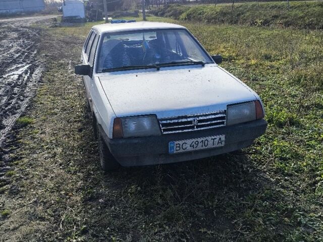 Серый ВАЗ 21099, объемом двигателя 1.5 л и пробегом 200 тыс. км за 1400 $, фото 2 на Automoto.ua