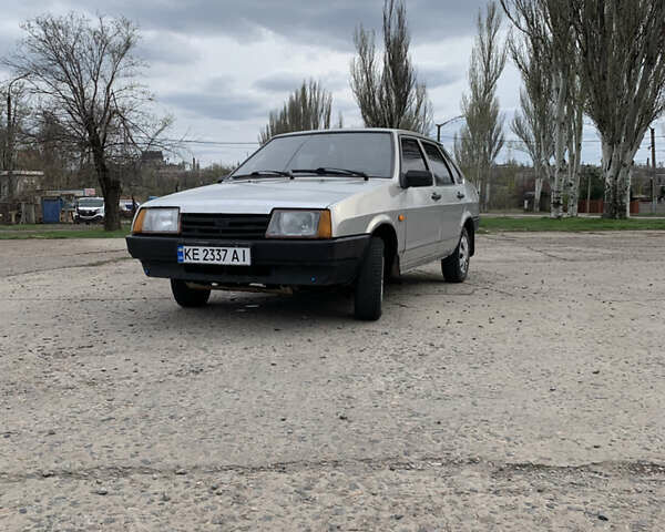 Серый ВАЗ 21099, объемом двигателя 1.5 л и пробегом 100 тыс. км за 1300 $, фото 13 на Automoto.ua