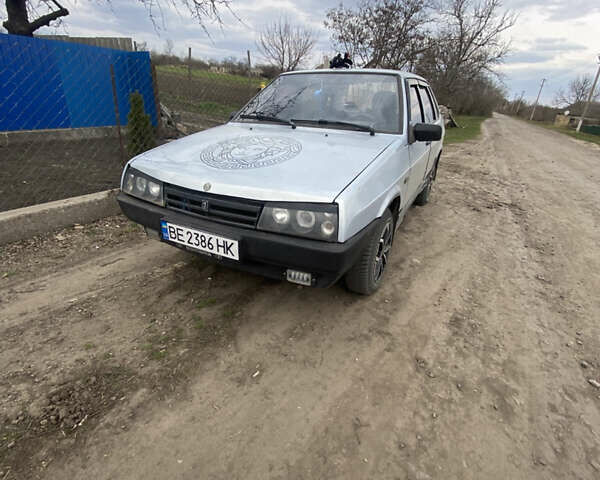 Серый ВАЗ 21099, объемом двигателя 1.5 л и пробегом 156 тыс. км за 1500 $, фото 3 на Automoto.ua