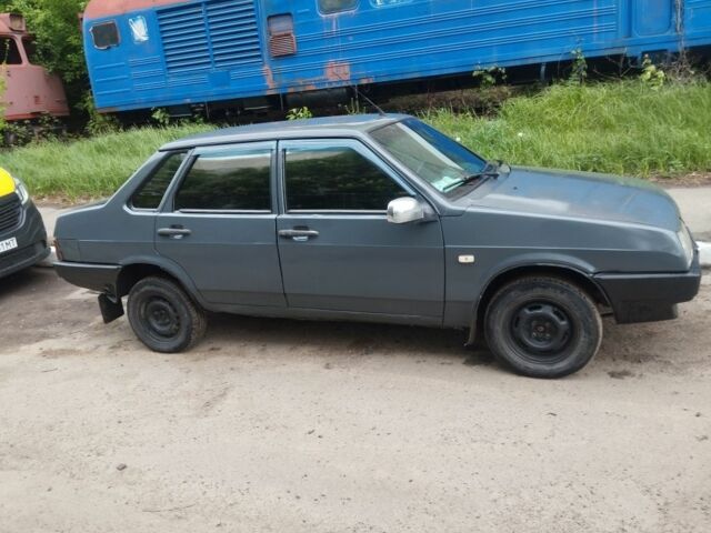 Сірий ВАЗ 21099, об'ємом двигуна 1.5 л та пробігом 200 тис. км за 599 $, фото 2 на Automoto.ua