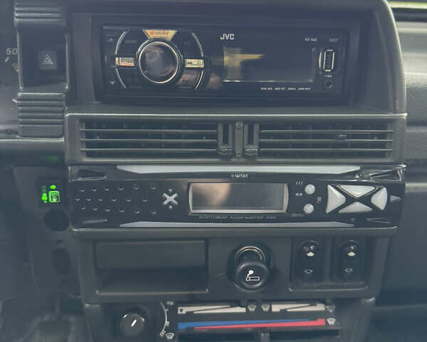 ВАЗ 21099 2005 в Запорожье на Automoto.ua Серый ВАЗ 21099, объемом двигателя 1.5 л и пробегом 173 тыс. км за 1650 $, фото 6 на Automoto.ua