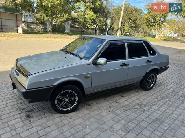 Серый ВАЗ 21099, объемом двигателя 1.5 л и пробегом 257 тыс. км за 1900 $, фото 2 на Automoto.ua