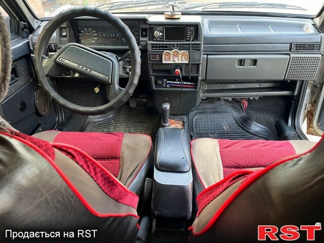 Сірий ВАЗ 21099, об'ємом двигуна 1.5 л та пробігом 400 тис. км за 1500 $, фото 5 на Automoto.ua