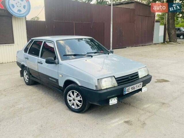 Серый ВАЗ 21099, объемом двигателя 1.5 л и пробегом 240 тыс. км за 950 $, фото 5 на Automoto.ua